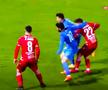 FOTO Cristi Tănase, intrări dure în Clinceni - Dinamo! Hațegan l-a iertat de fiecare dată
