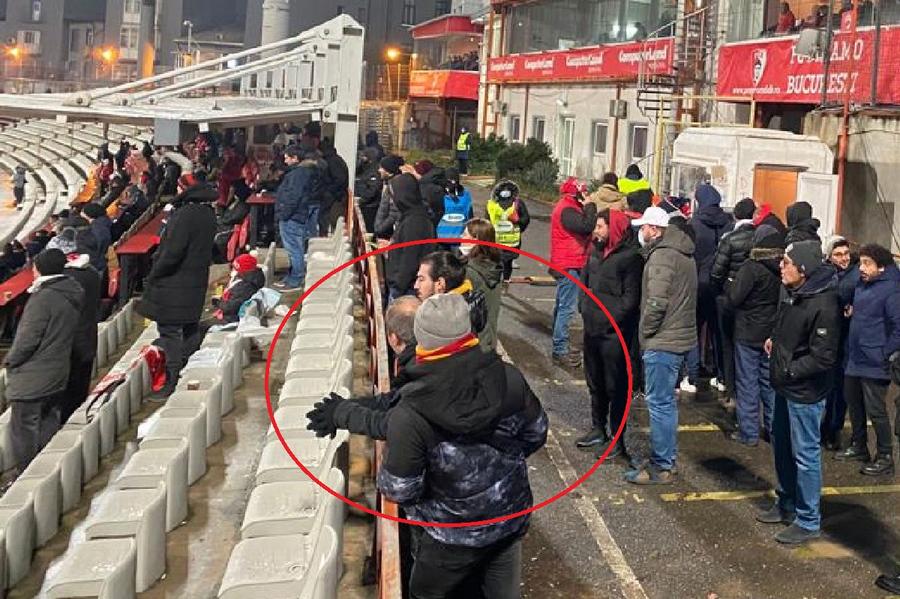 Câțiva turci au îndurat frigul pentru a fi aproape de idolul Gică Hagi / foto: Remus Dinu (GSP) 3 lucruri care nu s-au văzut la TV în Dinamo - Farul: „I love you, Hagi”, fredonat pe stadion + „Câinii”, ironizați: „Serie B prossimo anno?”