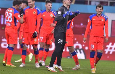 Mihai Stoica, despre „situația ingrată” a fotbalistului captiv la FCSB: „Trebuie să discute cu Gigi”