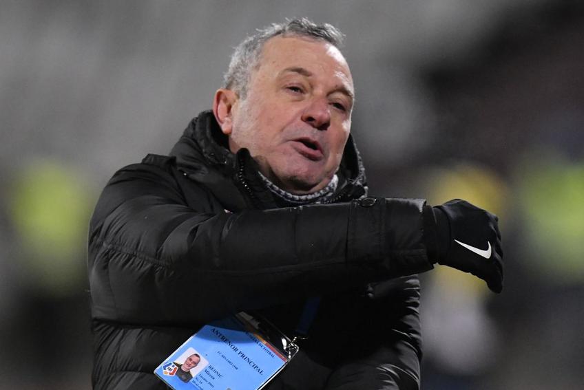 Dinamo - Farul 0-2. Mircea Rednic a vorbit la final despre partida cu dobrogenii, dar și despre planurile „câinilor” pentru fereastra de mercato.