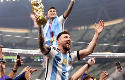 Lionel Messi, cel mai mare din toate timpurile » Gazeta a realizat o analiză a celor mai importanți 6 fotbaliști din istorie, iar concluzia e una singură: „Puricele” e GOAT