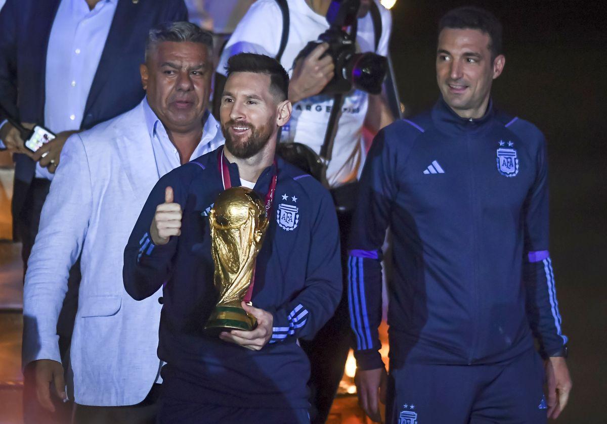 „Dibu” Martinez, protagonist și în timpul paradei de la Buenos Aires » Și-a bătut joc de Mbappe
