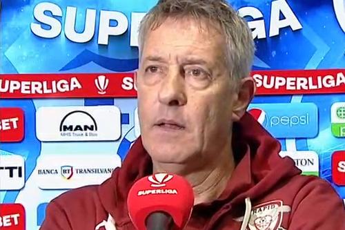 Cristiano Bergodi e mulțumit de cum a arătat Rapidul în remiza de pe terenul Farului, scor 0-0. Antrenorul giuleștenilor a vorbit despre planurile de viitor și spune că nu îl sperie avansul căpătat de FCSB.