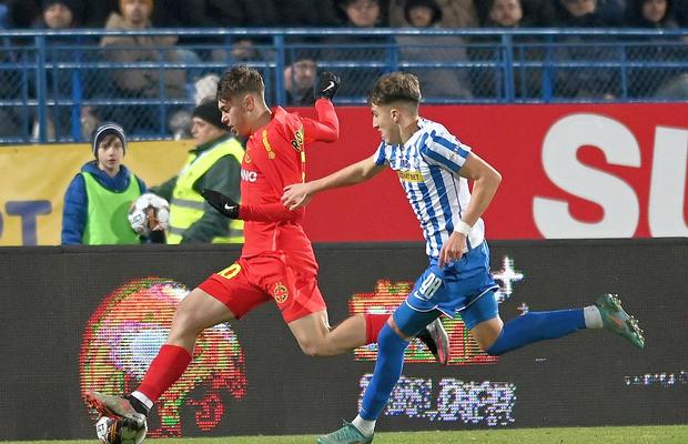 A debutat în Superligă la 15 ani, cu FCSB, iar antrenorul este convins că poate ajunge mare