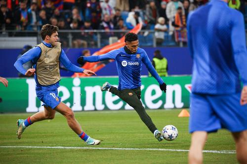 Barcelona îl pierde pe Marcos Alonso // FOTO: Imago