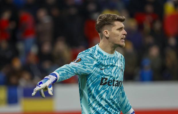 În ce stadiu sunt negocierile pentru plecarea lui Ștefan Târnovanu de la FCSB: „A înțeles despre ce e vorba”