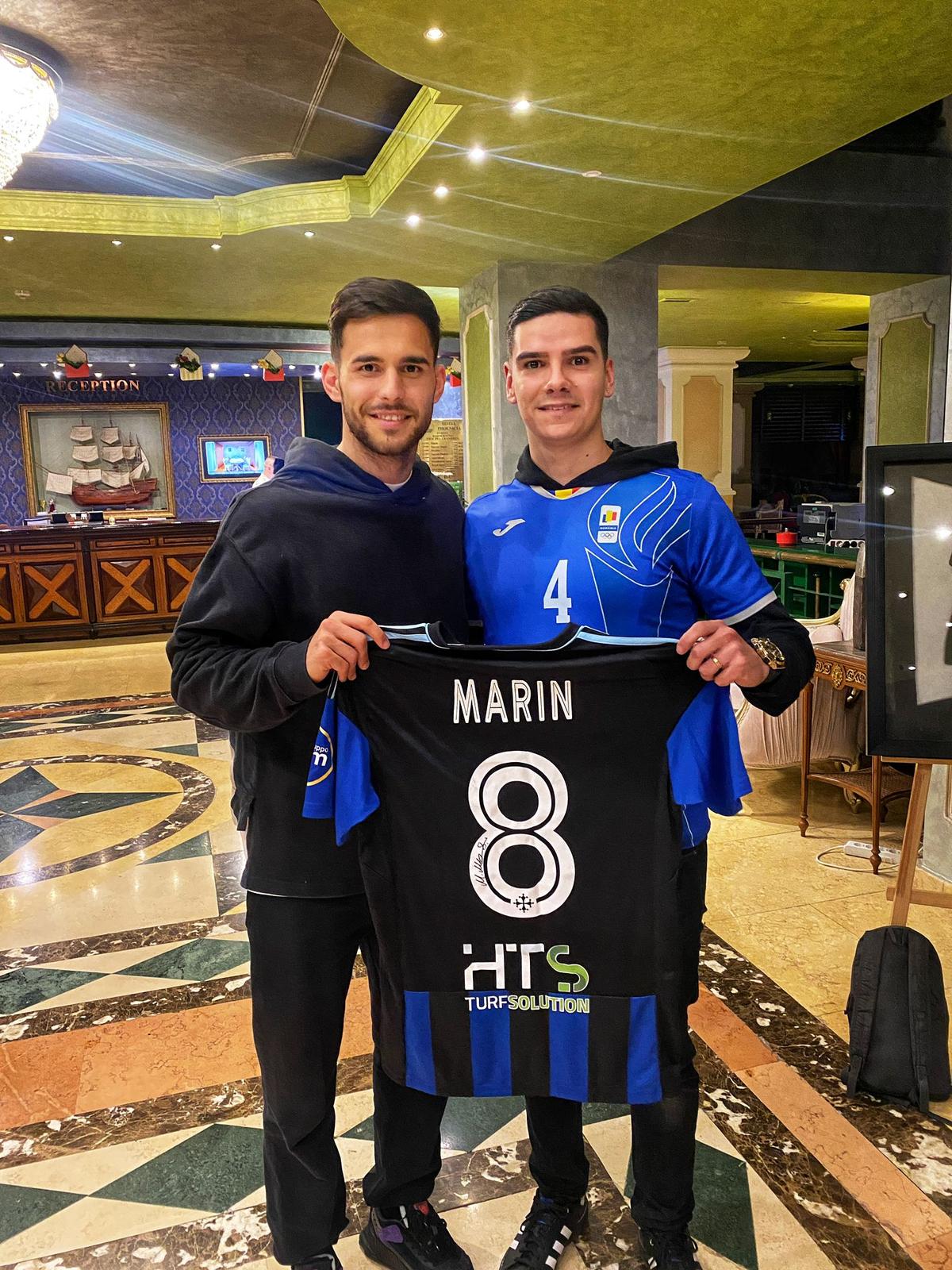 Antonio Moșoiu (Peacky Football) și grandioasa lui colecție de tricouri
