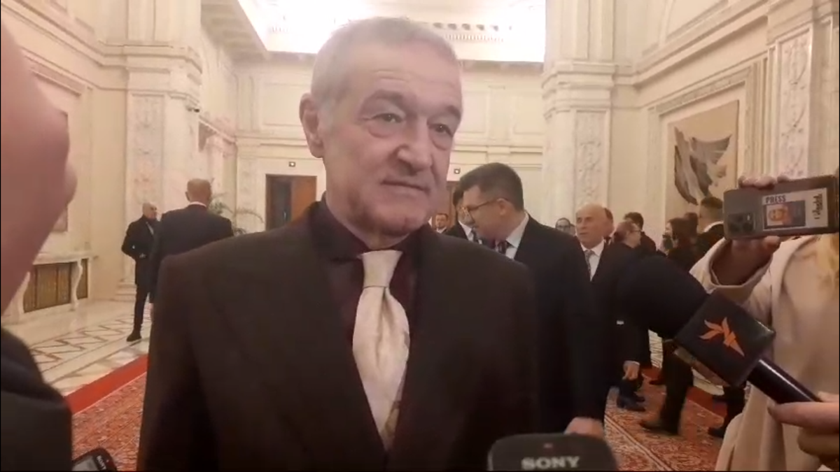 Gigi Becali a făcut circ în Parlamentul României » A smuls microfonul reporterului: „Nu ți-e rușine? Ești obraznic!”