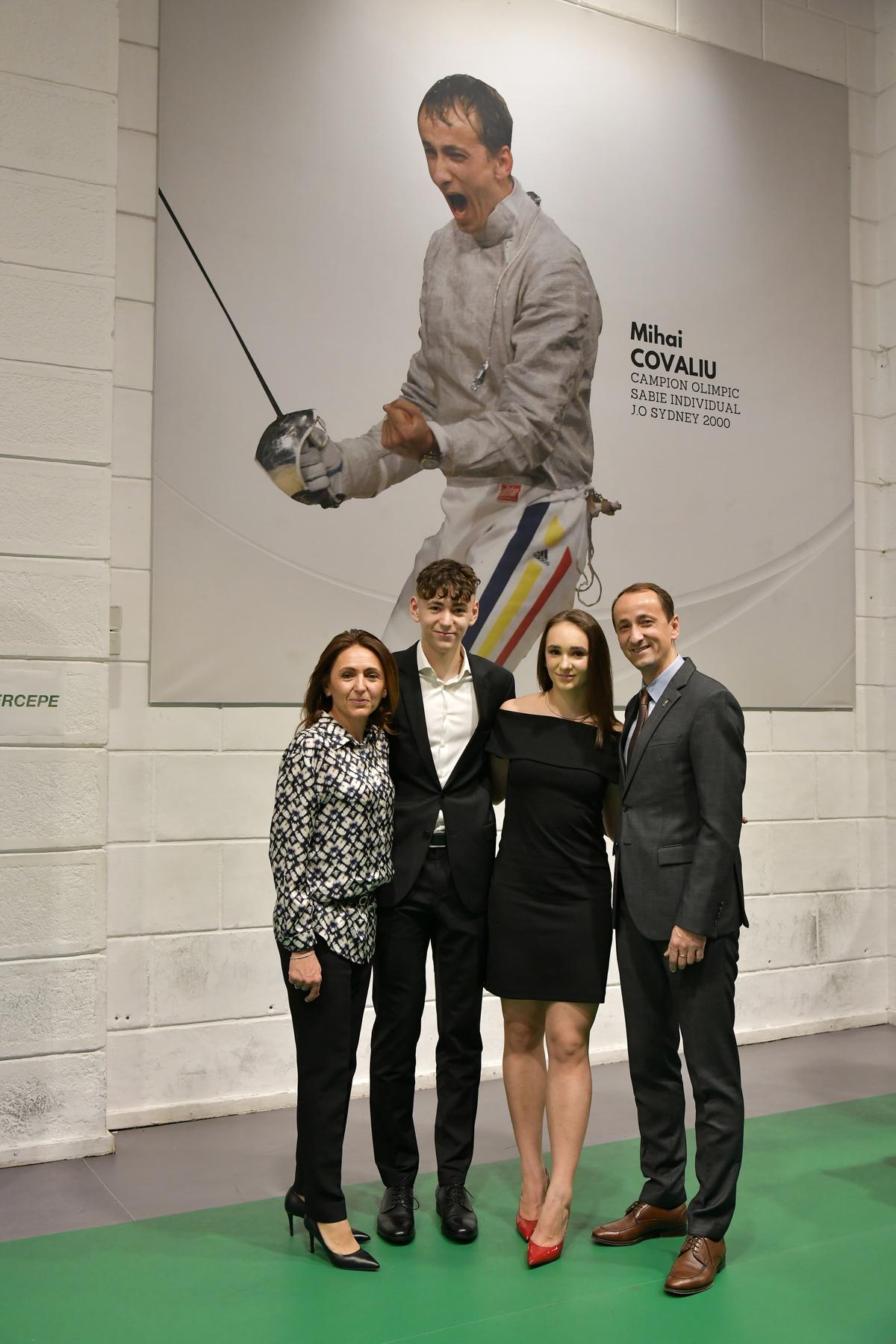 Mălina Călugăreanu și Vlad Covaliu, sportivii anului 2024 » Mihai Covaliu: „Mălina, spune-le colegilor tăi de la alte arme că nu e frumos să lase o fată singură la Jocurile Olimpice!”
