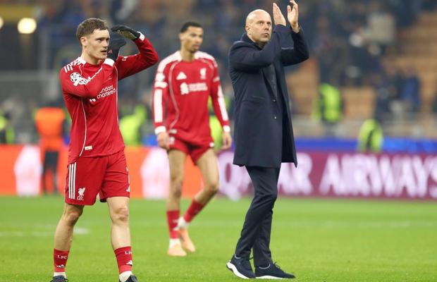 Arne Slot admite: „Acest jucător își construiește corpul pentru Premier League”