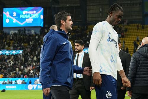 Cristi Chivu pleacă de la Riad cu capul plecat, după ce Inter a ratat al doilea trofeu de la numirea sa ca antrenor al nerazzurrilor / Foto: Imago