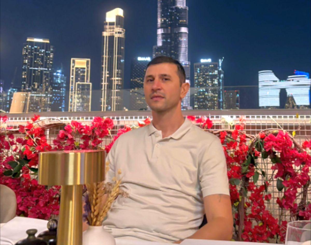 Cu Burj Khalifa în spate, Claudiu Răducanu a ieșit la atac: „Pentru cei care nu pot dormi noaptea”