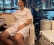 Cu Burj Khalifa în spate, Claudiu Răducanu a ieșit la atac: „Pentru cei care nu pot dormi noaptea”