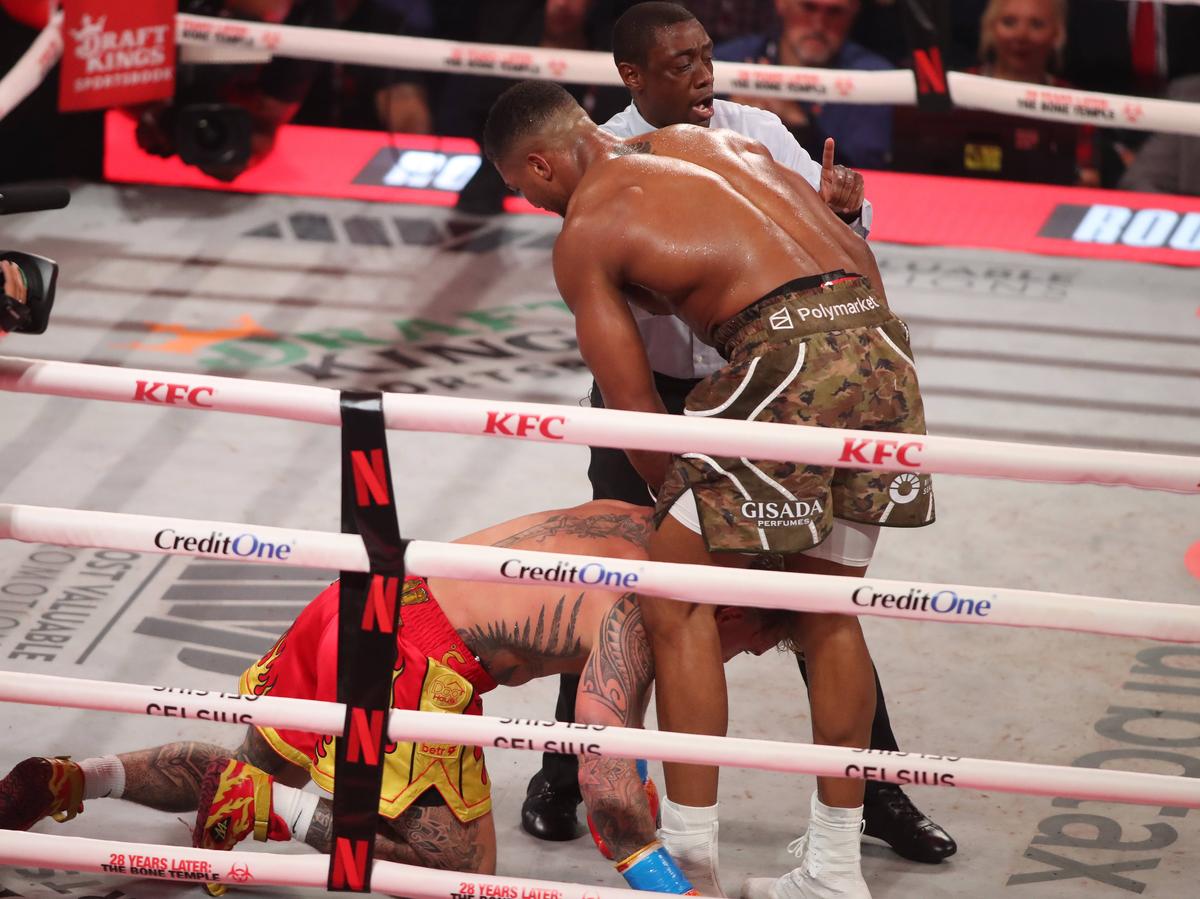 Donald Trump a urmărit Jake Paul vs. Anthony Joshua și l-a descris pe învingător în 4 cuvinte