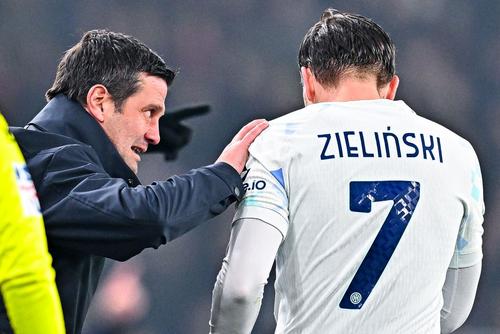 Piotr Zielinski, alături de Cristi Chivu // foto: Guliver/gettyimages