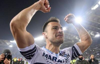 Ștefan Radu face vizita medicală! Fundașul român s-a împăcat cu șefii lui Lazio și va fi reprimit la echipă