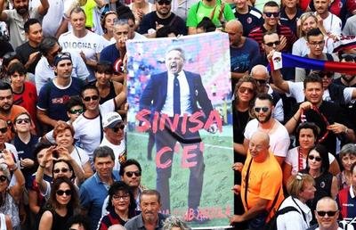 Pelerinaj pentru Siniša Mihajlovic » Mii de fani au mers alături de soția antrenorului la un sanctuar