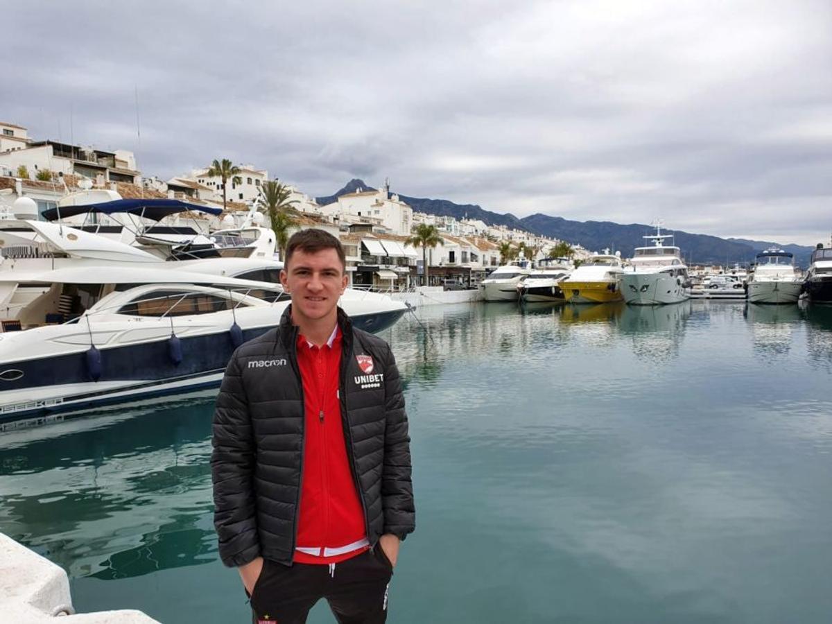 DINAMO // CORESPONDENȚĂ GSP DIN MARBELLA VIDEO + FOTO Dinamo, pe urmele starurilor: „Am auzit că și Ronaldo a venit cu yachtul aici! E diferență mare față de haosul de acasă”
