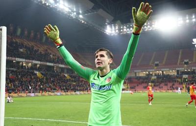 Kayseri le răspunde fanilor care l-au acuzat pe Silviu Lung jr că s-a dat lovit!