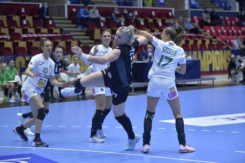 Crina Pintea în meciul cu FTC Budapesta FOTO Cristi Preda