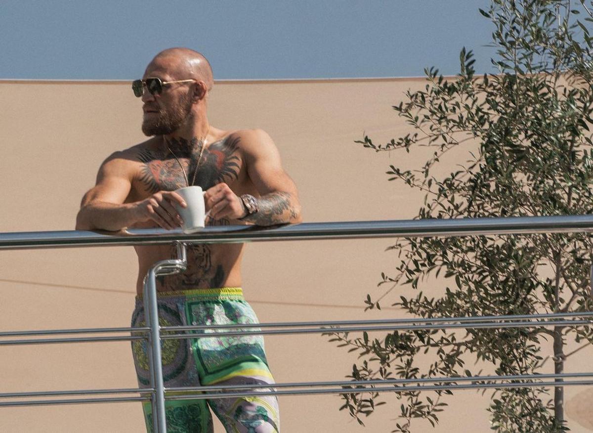 Copiii lui Conor McGregor îi calcă pe urme: „Fiul meu dădea pumni înainte să poată sta în picioare”