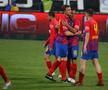 EXCLUSIV Cum a șocat vestiarul FCSB fostul fotbalist de 1,75 de milioane al lui Becali: „Mereu făcea așa după duș. Doi litri de cremă, o ducea la extrem”