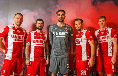 Campania de achiziții a lui Dinamo, luată la rost: „Unii dintre cei aduși au fost refuzați de echipe din Liga 2!”
