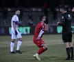 Cosmin Matei i-a cerut explicaţii lui Bîrsan, dar arbitrul nu l-a băgat în seamă FOTO: Cristi Preda