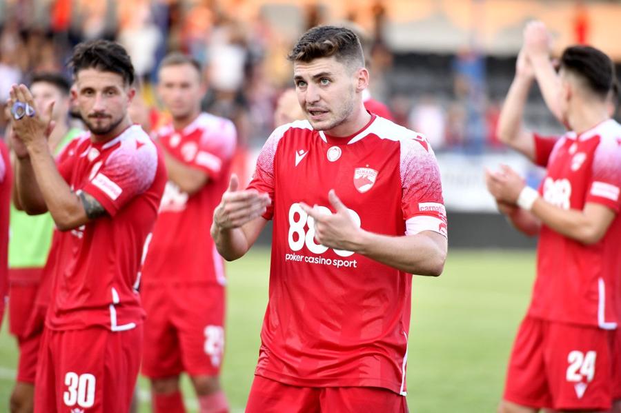 Dat afară de Dinamo, jucătorul vorbește în premieră despre ruptura de Ovidiu Burcă: „Putea să aibă bărbăție” + Elias i-a făcut o propunere ireală după rezilierea contractului: „N-am stat pe gânduri”