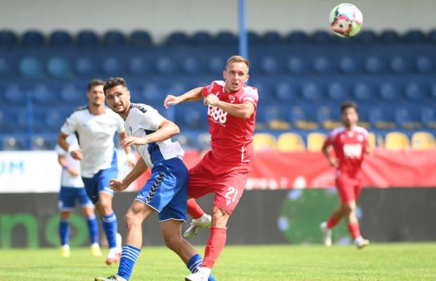 A plecat de la Dinamo și dezvăluie ce s-a întâmplat în vestiar: „De asta am refuzat să ne urcăm în autocar” + „Burcă e un mincinos”
