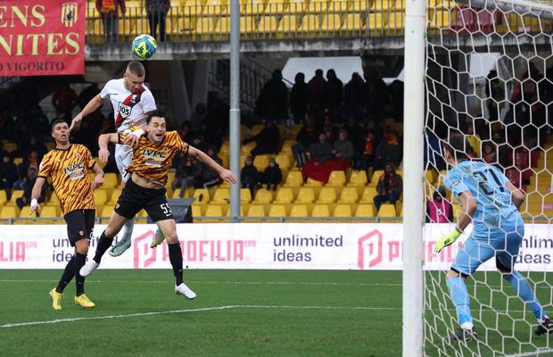 „Gol de atacant veritabil” » Pușcaș, lăudat de Gazzetta dello Sport pentru reușita de la ultima fază