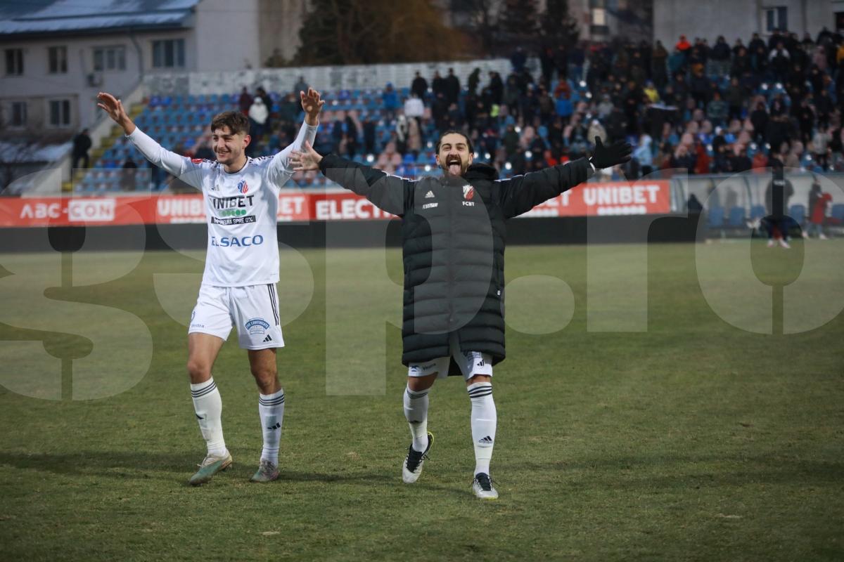 Anunțul momentului la CFR Cluj » Doi jucători importanți au semnat: „Luptători veritabili!”