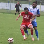 Calvin Ali Tolmbaye, în tricoul Frontierei Curtici. Foto: Sport Arad
