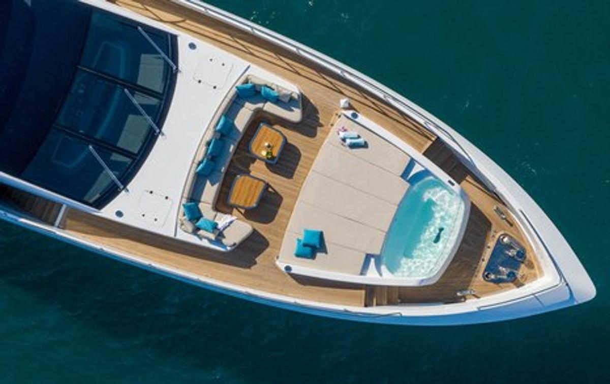 Max Verstappen şi-a cumpărat un iaht de lux. Foto: mangustayachts.com