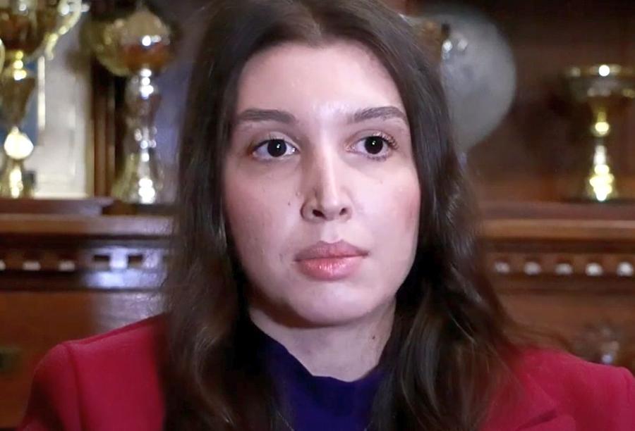 Alexandra Duman / Captură ARADS „«Ești tâmpită!», apoi dădea cu bățul în cap!” » GSP publică 5 mărturii ȘOCANTE din lotul olimpic de gimnastică ritmică! Traume, abuzuri, acuze GRAVE la adresa președintei Irina Deleanu și a antrenoarei Maria Gîrbă: „M-a băgat în perete!”