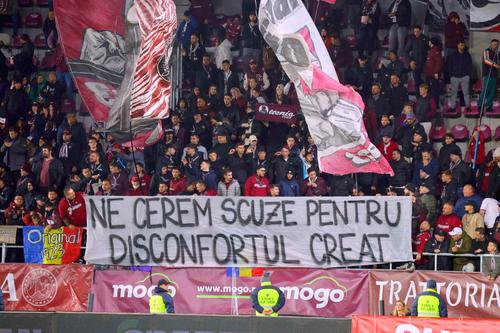 Galeria Rapidului i-a cerut demisia lui Daniel Carciug
