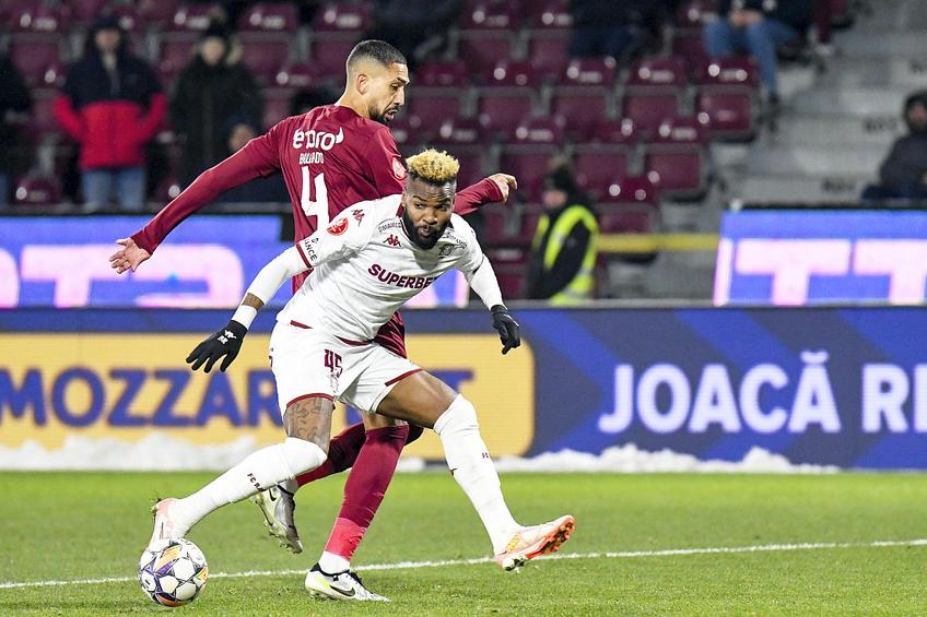 Aaron Boupendza, în alb // foto: Imago Images