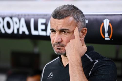 Povestea lui Gurban Gurbanov, antrenorul lui Qarabag de 17 ani neîntrerupți. O va înfrunta pe FCSB în Europa League. Foto: Imago