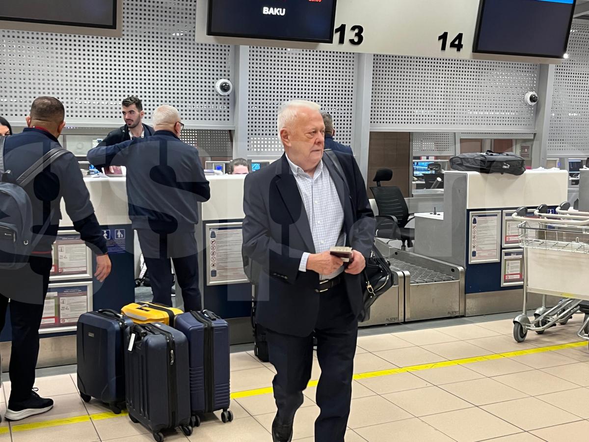 Declarație curioasă a tehnicianului lui Qarabag: „Trebuie să jucăm foarte atent, jucătorii sunt informați despre arbitri”