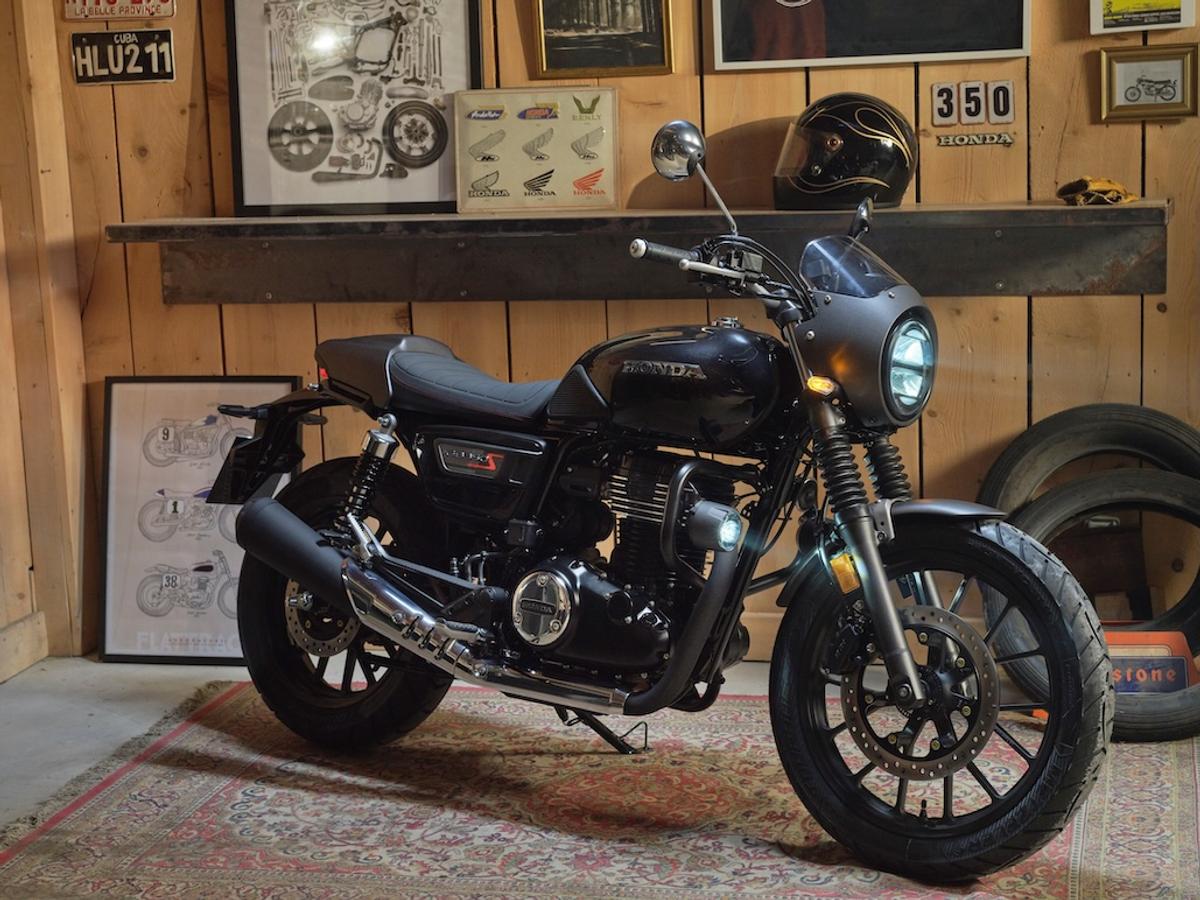 Honda a lansat modelul GB350S, o motocicletă adaptată cerințelor permisului A2