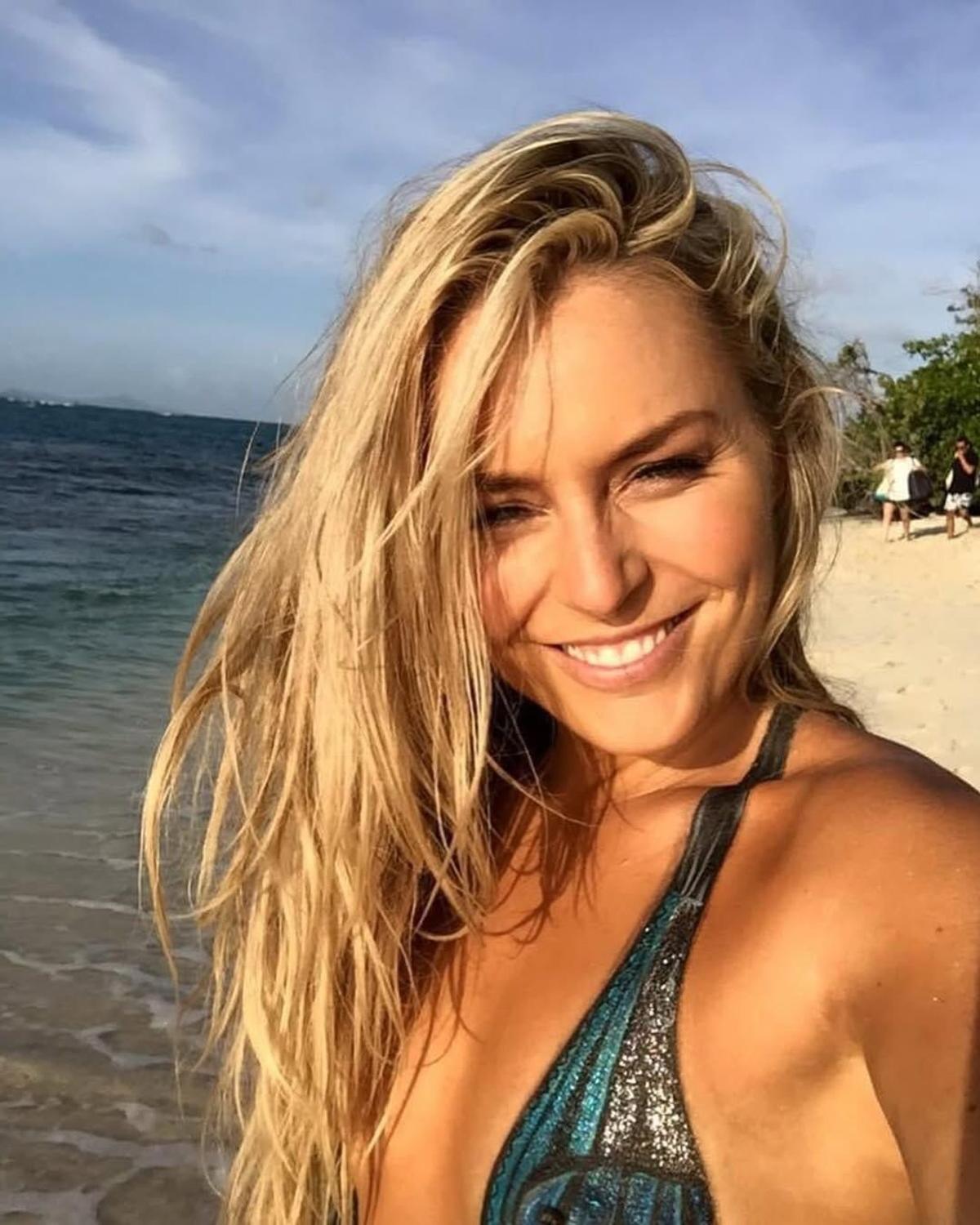 Lindsey Vonn a intrat în trendul „2016” și a „rupt” internetul cu imaginile postate: „Ședința noastră cu body paint”