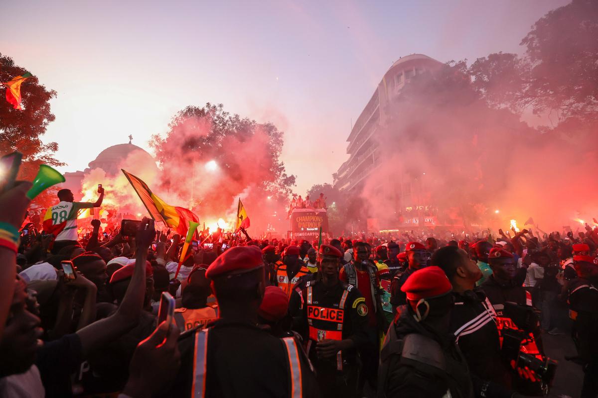 Imaginile bucuriei » Senegalezii au sărbătorit în stradă triumful de la Cupa Africii