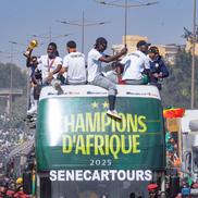 Jucătorii naționalei din Senegal au săbătorit pe străzi triumful de la Cupa Africii / foto: Imago Images