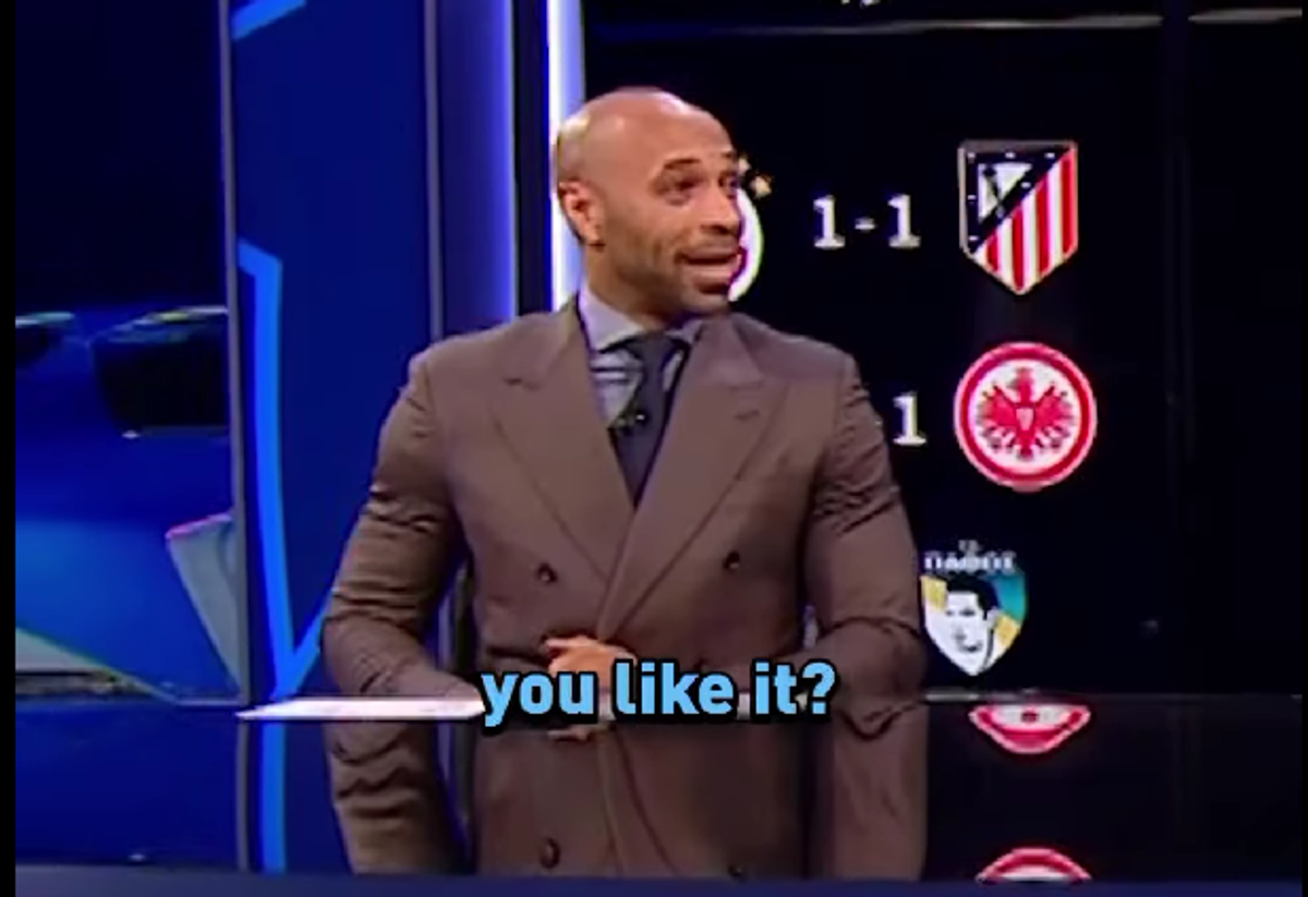 „Ce?!” » Kate Abdo l-a pus la punct pe Carragher după o glumă răutăcioasă: „De ce ai spune asta?”