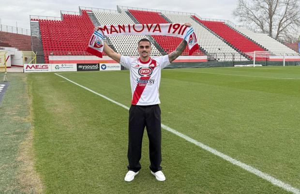 Fotbalistul pe care Rapid și Craiova s-au bătut în vară a semnat acum: „Bun venit!”