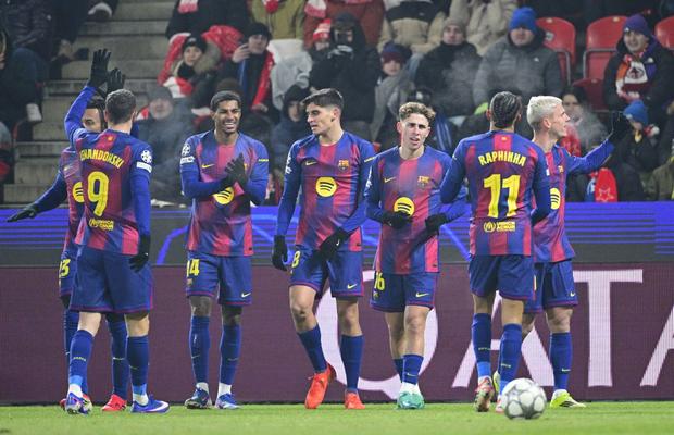 Meci de poveste la Praga! Barcelona se impune după un thriller cu Slavia » Catalanii rămân în lupta pentru primele 8 locuri