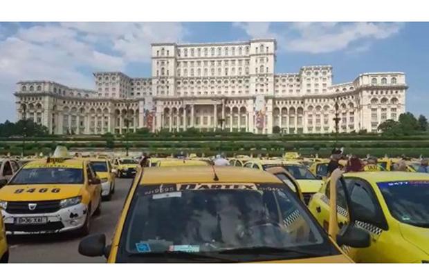 Se pregătește co-plata la RCA și păgubiții vor plăti reparațiile, pe lângă asigurări