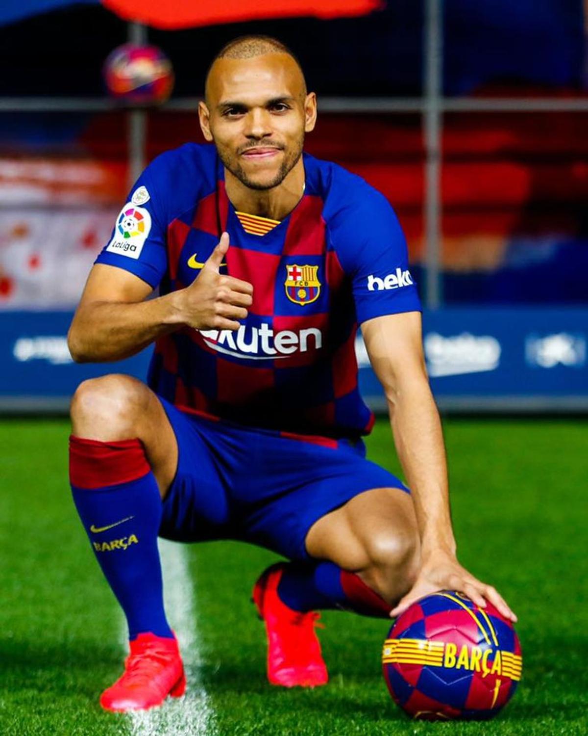 Barcelona // FOTO + VIDEO Nu a venit nimeni să-l vadă pe Martin Braithwaite » Imagini dezolante de pe Camp Nou la prezentarea noului jucător