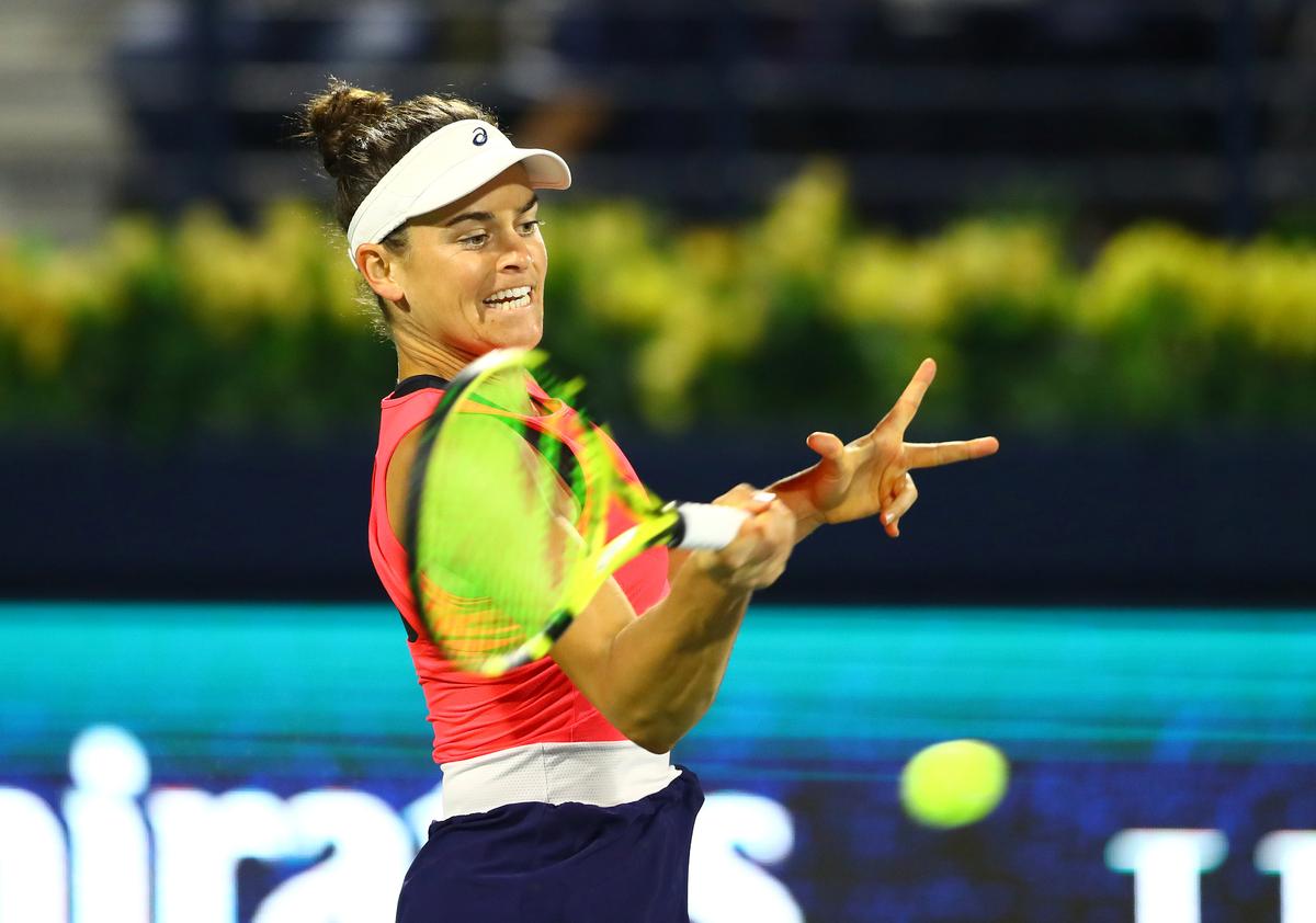 SIMONA HALEP - JENNIFER BRADY 6-2, 6-0 // VIDEO + FOTO Victorie-fulger pentru Halep » Simona nu i-a dat nicio șansă lui Brady și s-a calificat în finală la Dubai! Pe cine va înfrunta pentru trofeu