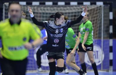 CSM BUCUREȘTI - FERENCVAROS 27-24 // „Tigroaicele” au făcut un pas mare spre „sferturile” Ligii Campionilor! Neagu și Cvijic, cele mai bune de pe teren